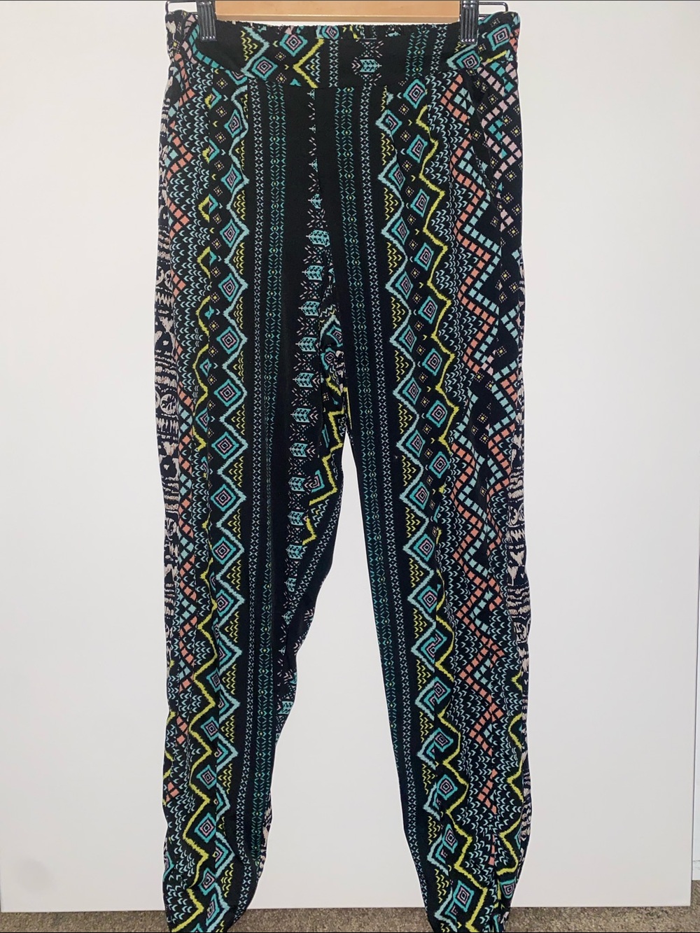 Bundle! 2 pair Black // colorful Geometric Print Pull-On Pants